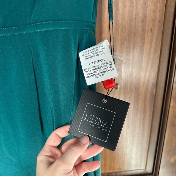 IEENA FOR MAC DUGGAL Beaded Cap Sleeve Bateau Column Dress In Emerald Green - Picture 5 of 8